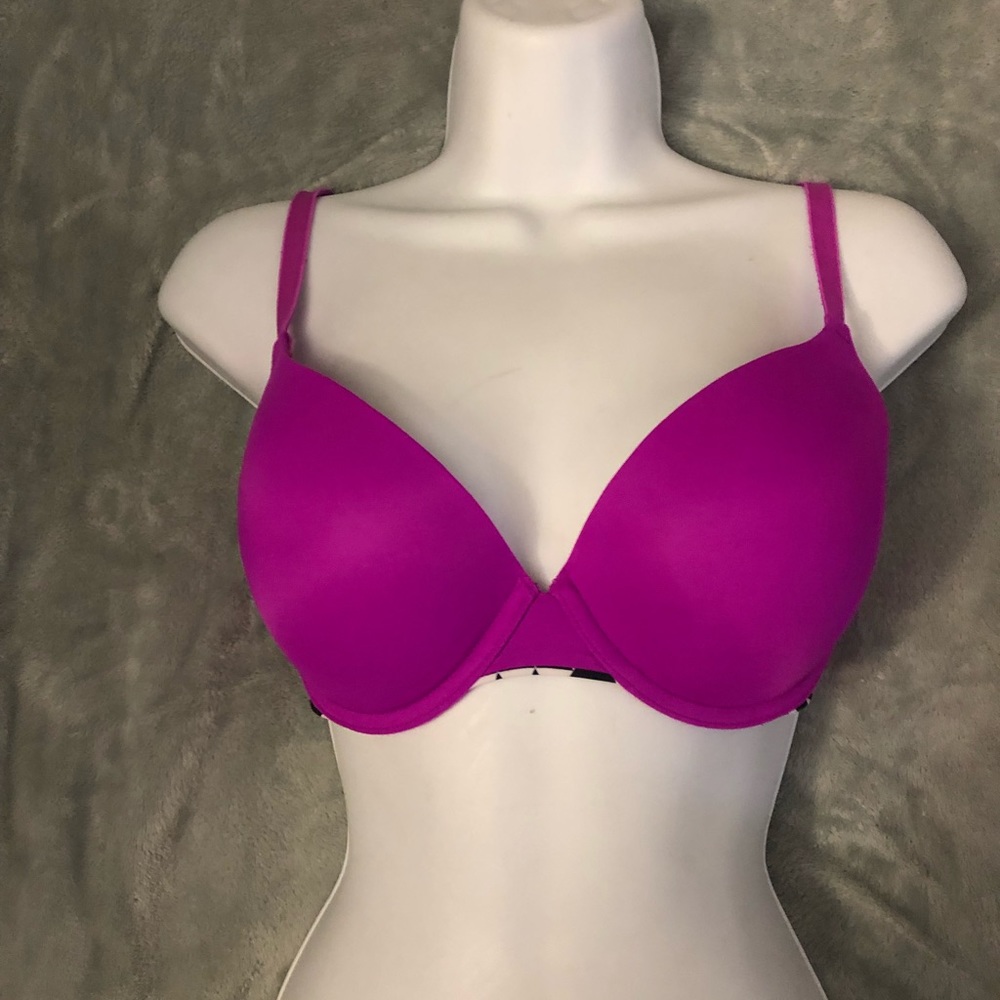 VS Pink Bra 32DD or (32E)